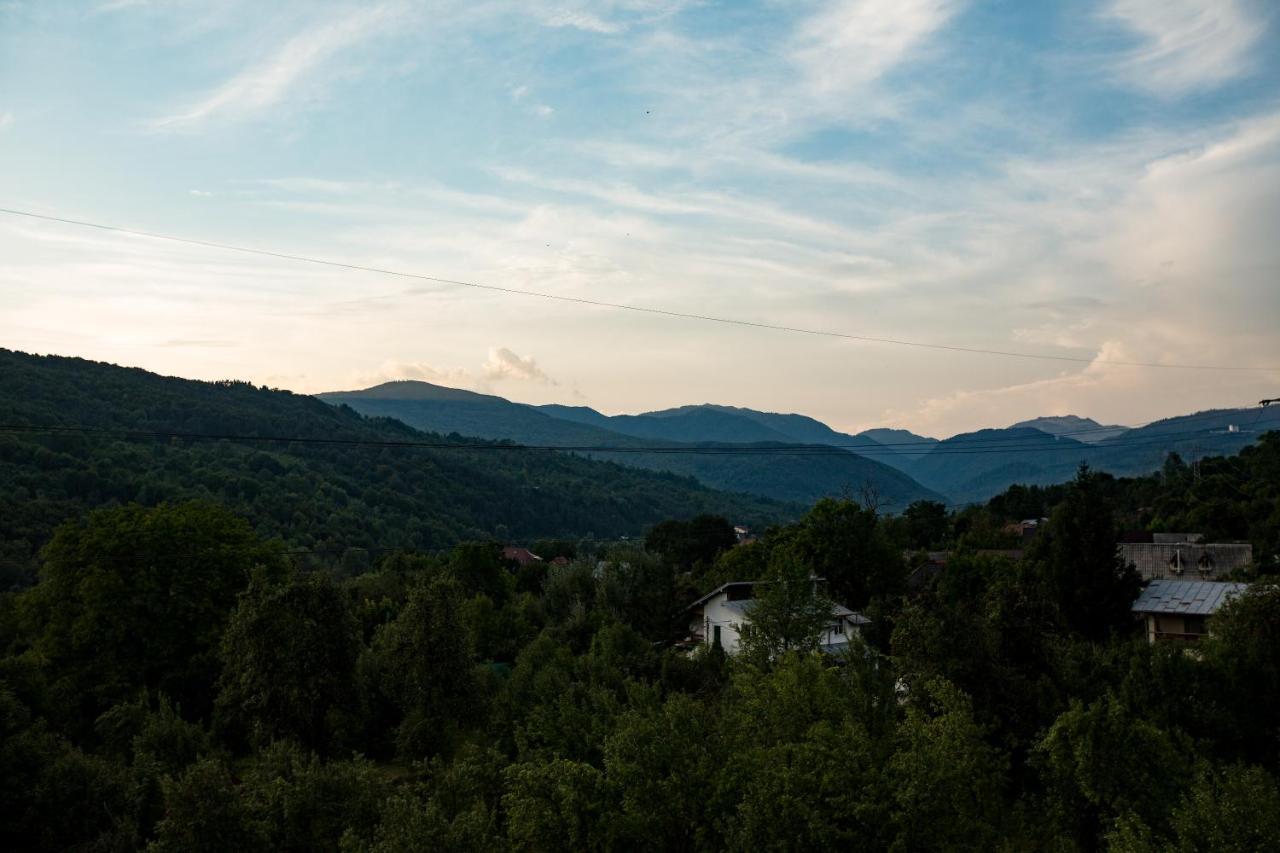 Casa Moroeni Hotel Kültér fotó